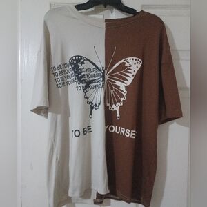 T-shirt w a butterfly